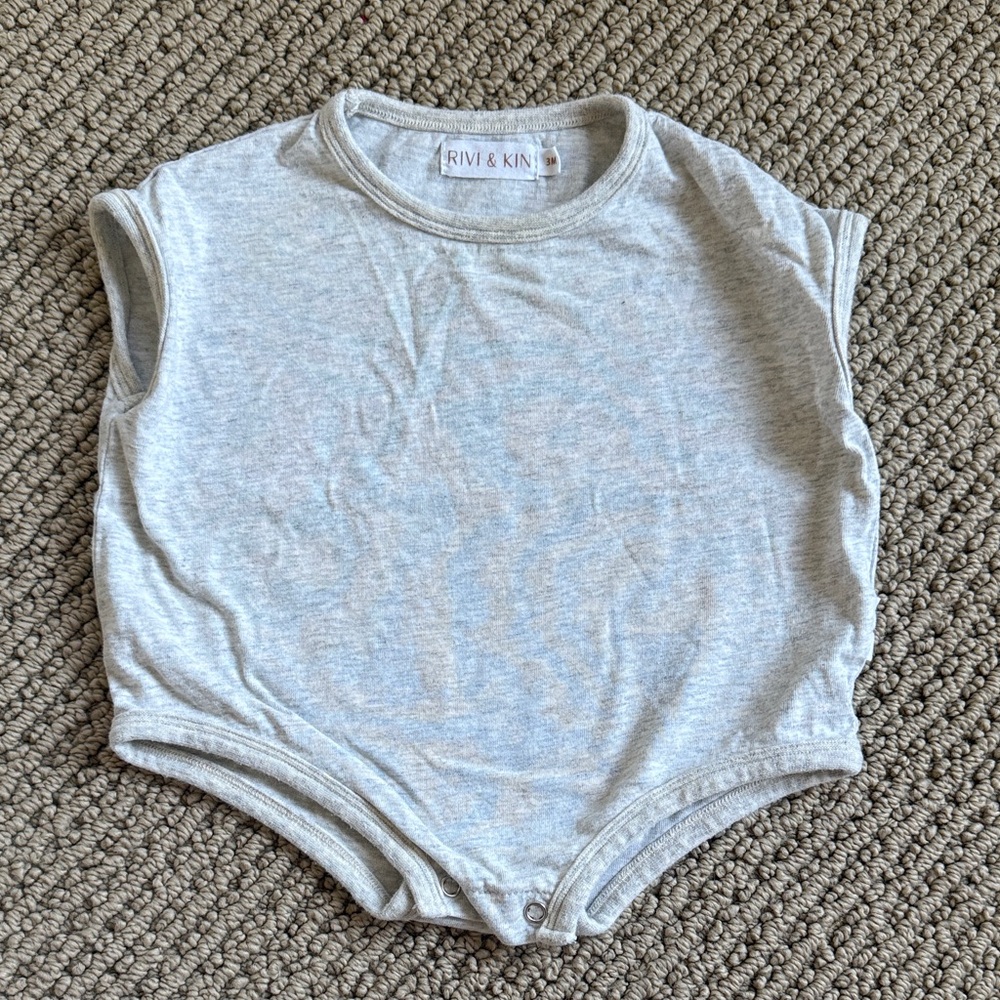 Oatmeal Gray baby Bubble Rivi & Kin